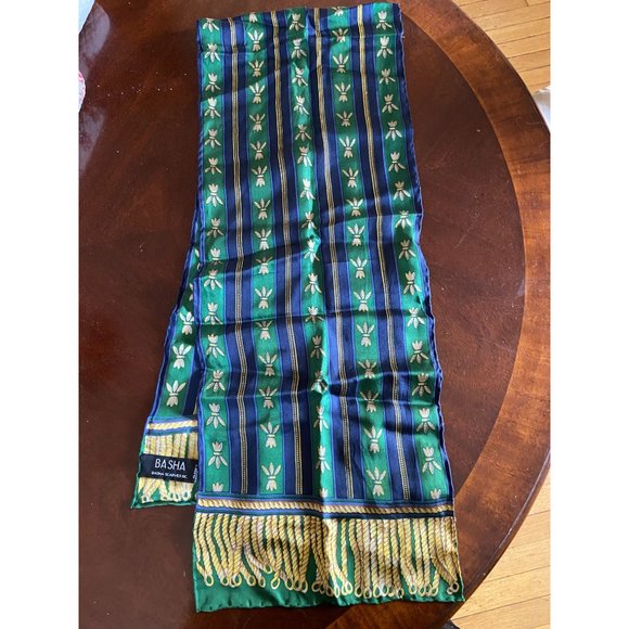 Basha Scarves 100% Silk Hand Rolled Scarf Stunning - Picture 2 of 5